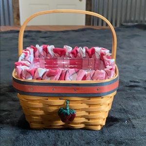 Longaberger 2001 Strawberry basket